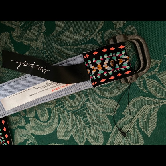 New without tags Free People
Caravan Textile Wrap Belt One size 
Fringe ends - Picture 2 of 9